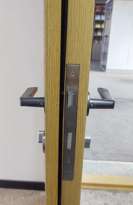 Puerta a prueba de sonido de apertura interna derecha H2425*W950*70 mm para la reducción del ruido y la privacidad
