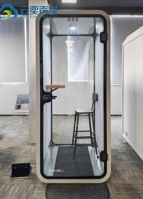 Stand de reuniones de oficina de un solo asiento con escritorio de computadora para trabajo privado Pod de oficina de cabina silenciosa inalámbrica móvil