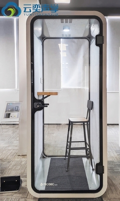 Stand de reuniones de oficina de un solo asiento con escritorio de computadora para trabajo privado Pod de oficina de cabina silenciosa inalámbrica móvil