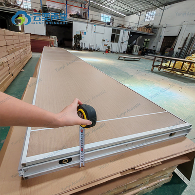 14 metros de altura panel único sala colgante partición con conexión de metal sello de banda divisores de la sala